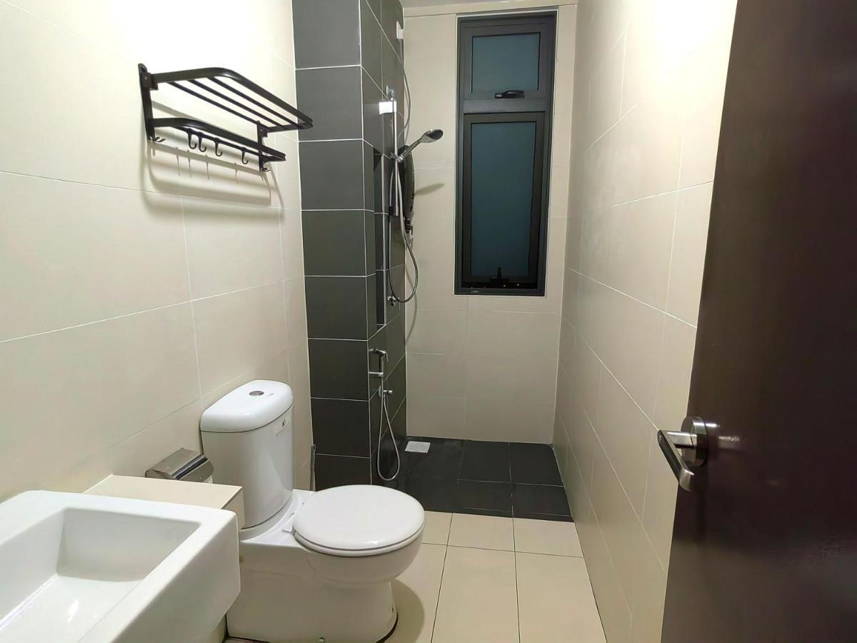 8Scape Residences Batman Vs Ironman@Lsy Home & Leisure Johor Bahru Exterior foto